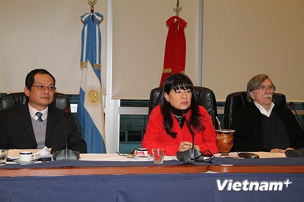 Tọa đàm về Chủ tịch Hồ Chí Minh và Che Guevara tại Argentina
